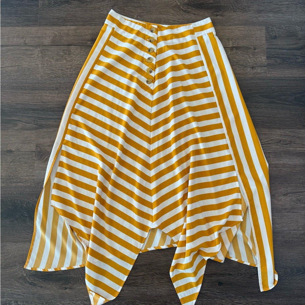 Top shop Asymmetrical Midi White/Yellow Striped Handkerchief Skirt w/ Buttons - Picture 2 of 6
